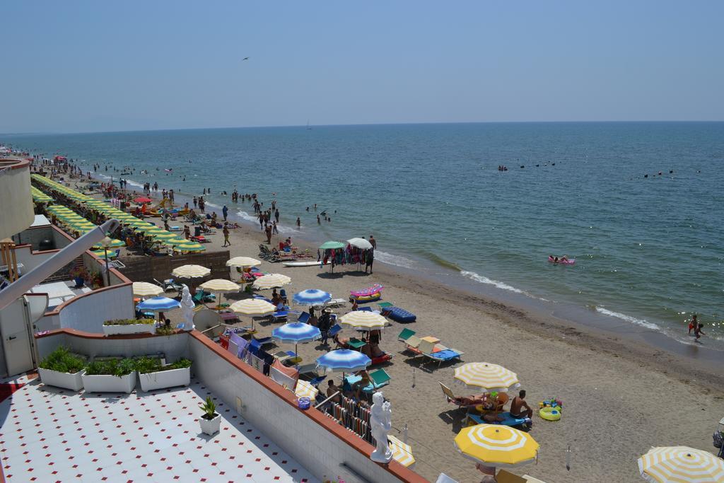 Casa Vacanze Dei Navigatori On The Sea Pontecagnano Luaran gambar