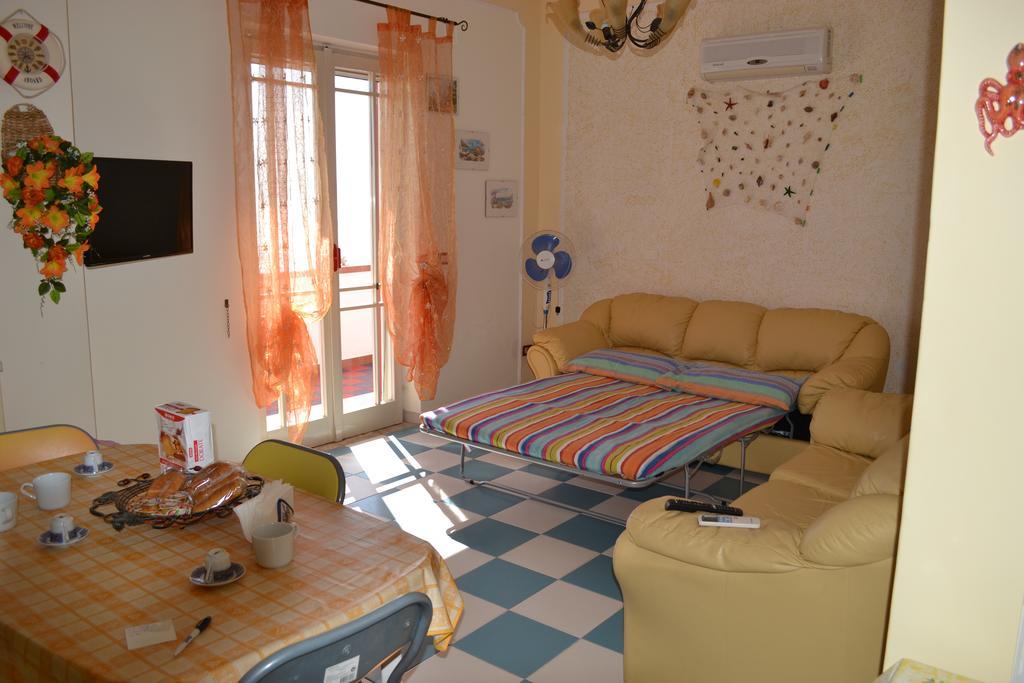 Casa Vacanze Dei Navigatori On The Sea Pontecagnano Luaran gambar